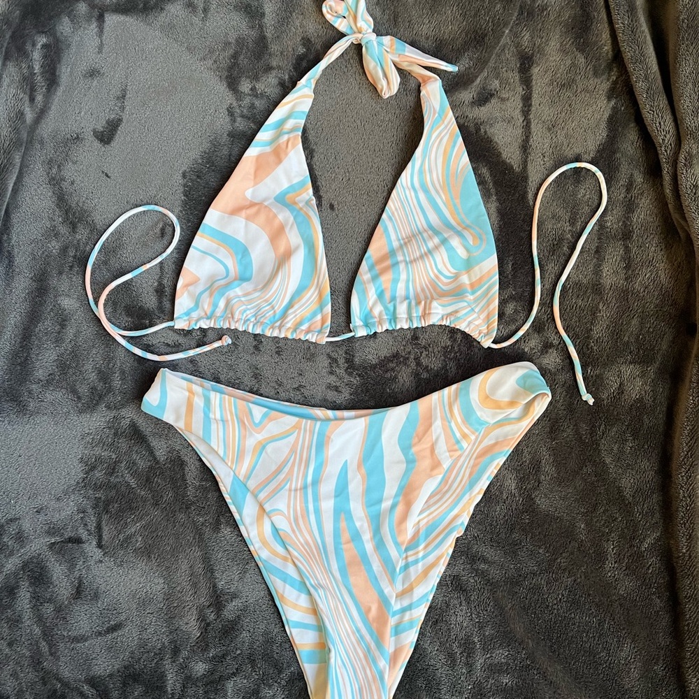 Swirl Pattern Aurelle Bikini Set